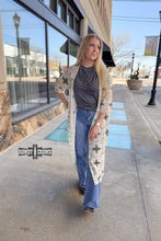 Load image into Gallery viewer, Broken Bow Duster