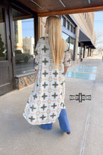 Load image into Gallery viewer, Broken Bow Duster