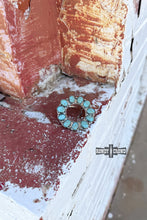 Load image into Gallery viewer, Panhandle Scarf Slide