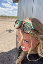 Load image into Gallery viewer, Sonoma Sunset Sunglasses