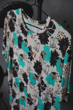 Load image into Gallery viewer, KICK OFF
