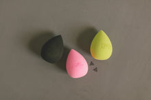 Load image into Gallery viewer, HOWDY BEAUTY PUFF
