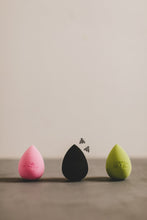 Load image into Gallery viewer, HOWDY BEAUTY PUFF
