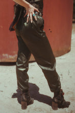 Load image into Gallery viewer, DJANGOS * SAGARO
