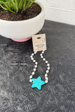 Load image into Gallery viewer, PEARL Star Struck Necklace
