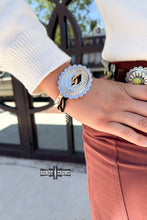 Load image into Gallery viewer, Cadillac Concho Bracelet

