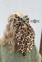 Load image into Gallery viewer, Loungin&#39; Leopard Bow
