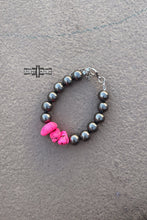 Load image into Gallery viewer, Pondasetta Bracelet
