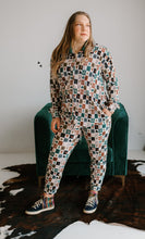 Load image into Gallery viewer, WESTERN ICON PLISSE JOGGERS
