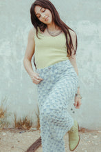 Load image into Gallery viewer, ROCKIN CROPS [S-L ONLY]
