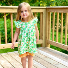 Load image into Gallery viewer, Mint Daisy Printed Flutter Sleeve Tunic &amp; Short Set
