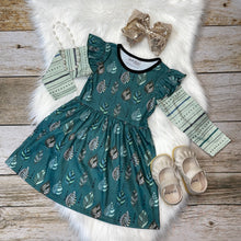 Load image into Gallery viewer, Teal Fall Leaves Print Long Sleeve Dress
