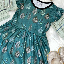 Load image into Gallery viewer, Teal Fall Leaves Print Long Sleeve Dress
