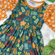 Load image into Gallery viewer, Green &amp; Orange Fall Leaves Print Long Sleeve Dress
