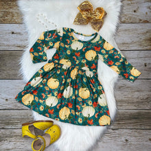 Load image into Gallery viewer, Green &amp; Yellow Long Sleeve Pumpkin Dress
