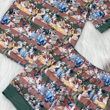 Load image into Gallery viewer, Safari Mouse &amp; Friends Short Sleeve Loungewear Set
