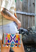 Load image into Gallery viewer, Belize Beaded Purse
