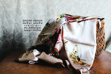 Load image into Gallery viewer, Athalia Wild Rag
