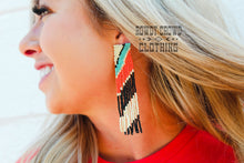 Load image into Gallery viewer, Sandy Earrings
