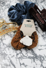 Load image into Gallery viewer, White Rock Ponytail
