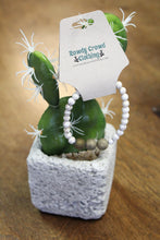 Load image into Gallery viewer, Fools Gold Bracelet
