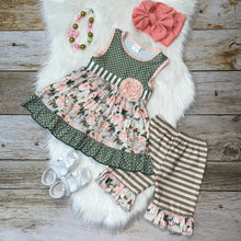 Load image into Gallery viewer, Green Polka Dot and Cream Floral Tunic and Short Set
