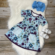 Load image into Gallery viewer, Purple and Blue Floral Printed Pocket Dress
