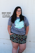 Load image into Gallery viewer, Danbury Diamond Shorts
